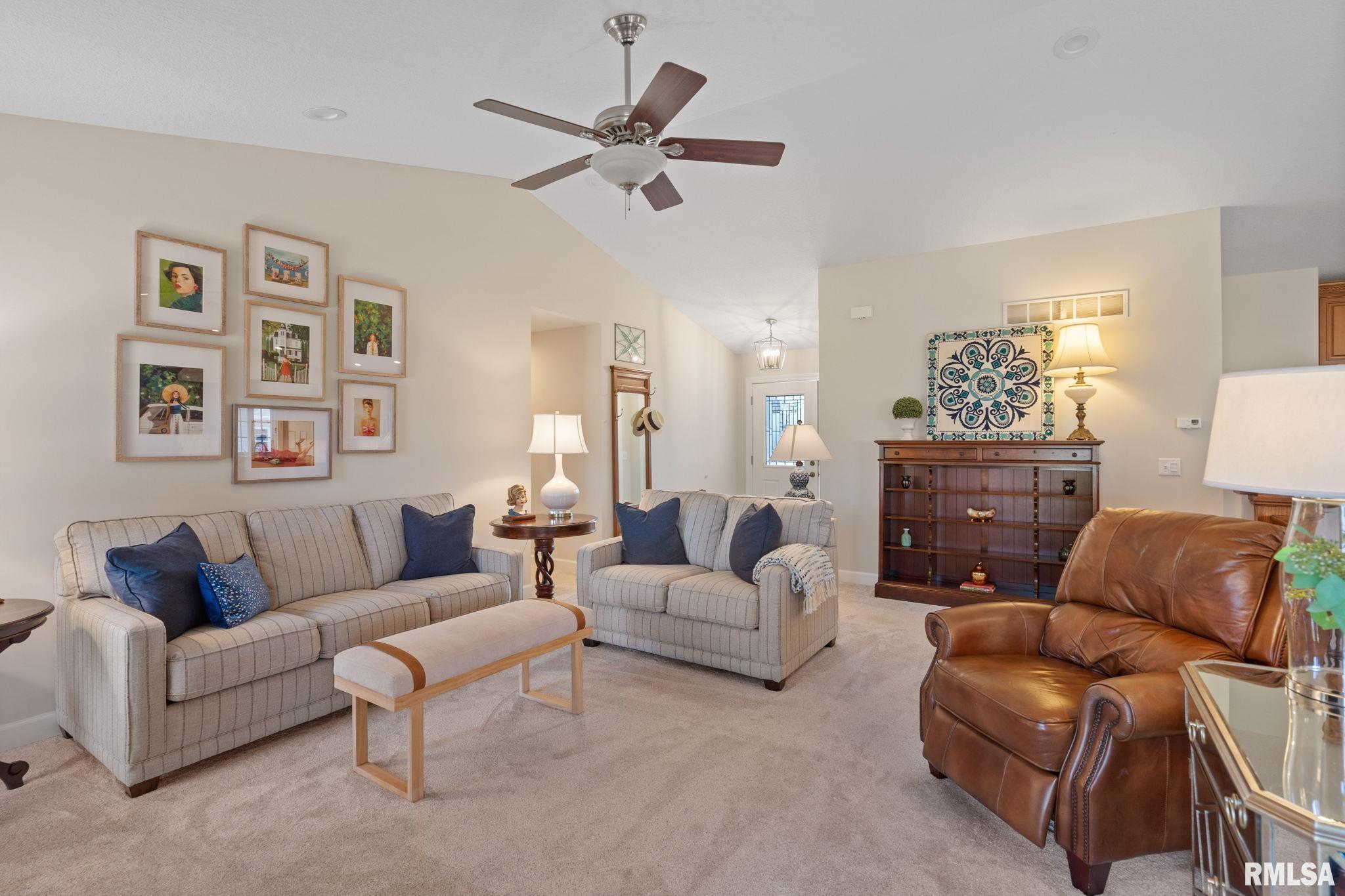 342 Heather Glen Eldridge, IA 52748 - Photo 5 of 47