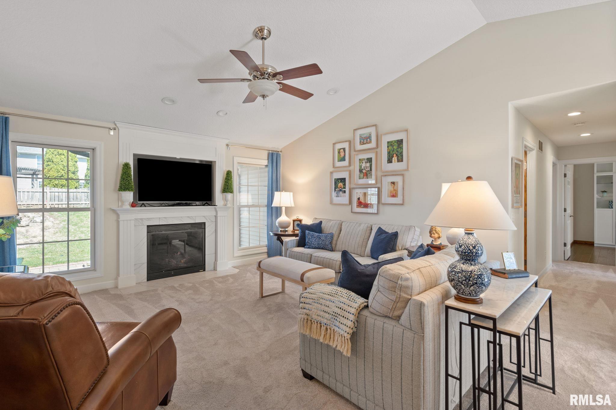 342 Heather Glen Eldridge, IA 52748 - Photo 6 of 47