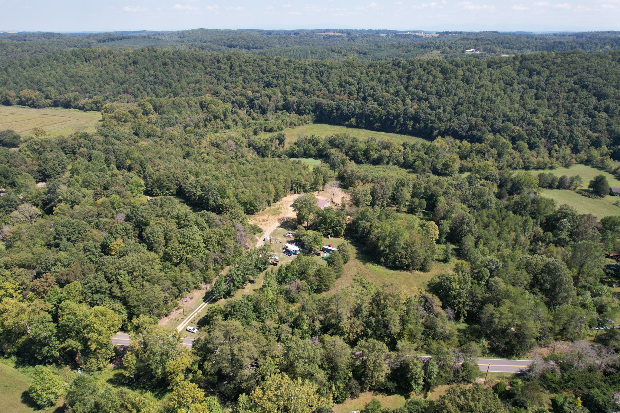703 Sweetwater Road Philadelphia, TN 37846 - Photo 6 of 34 an aerial view of forest