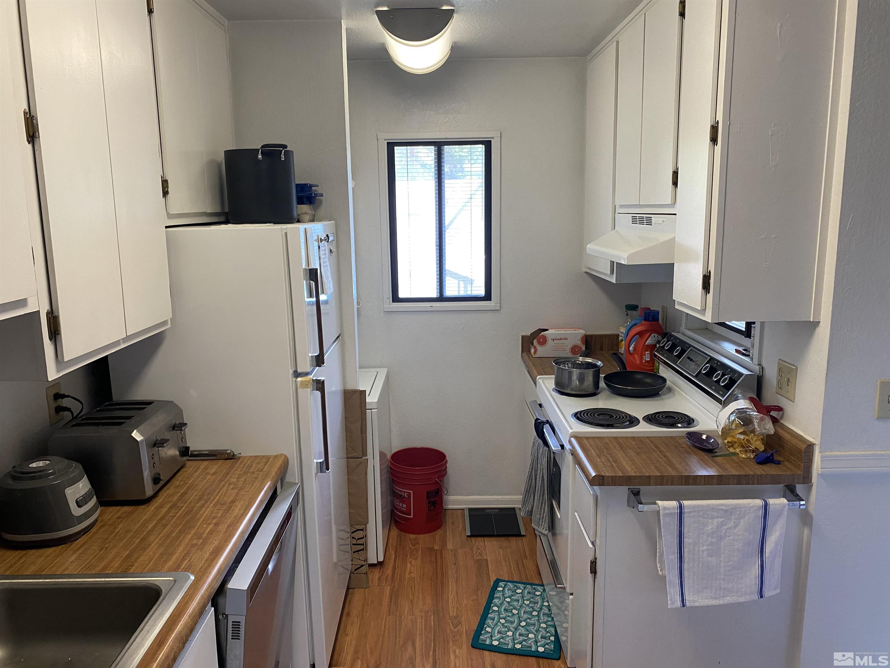 4961 Reggie Road Reno, NV 89502 - Photo 7 of 18 Photo 7