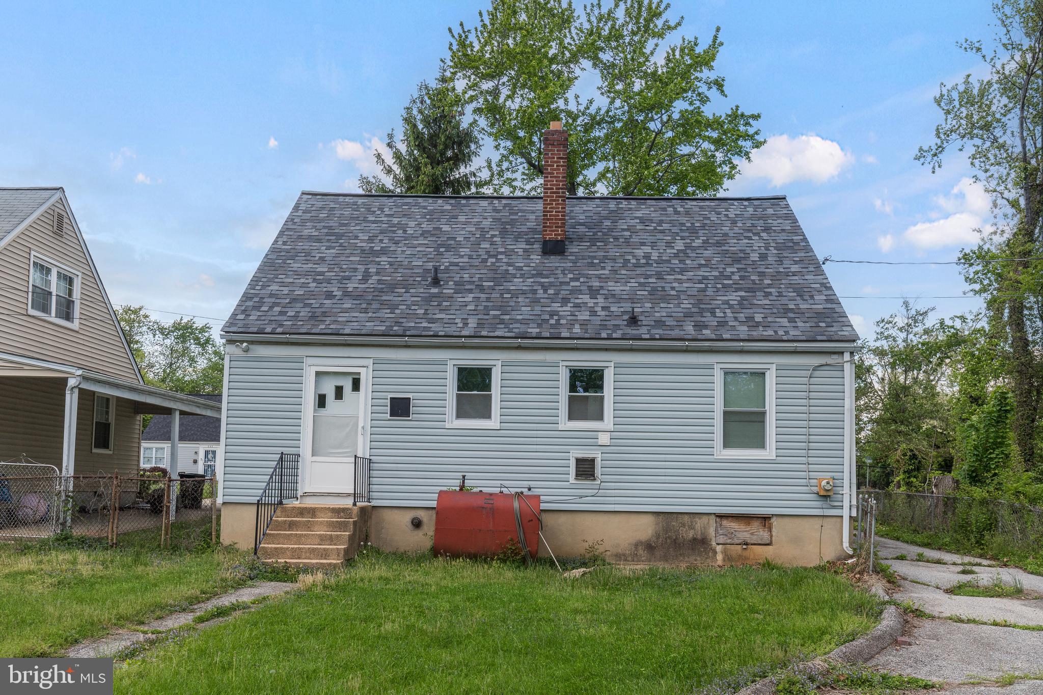 311 Upland Road Baltimore, MD 21208 - Photo 3 of 5 Gallery Image 3