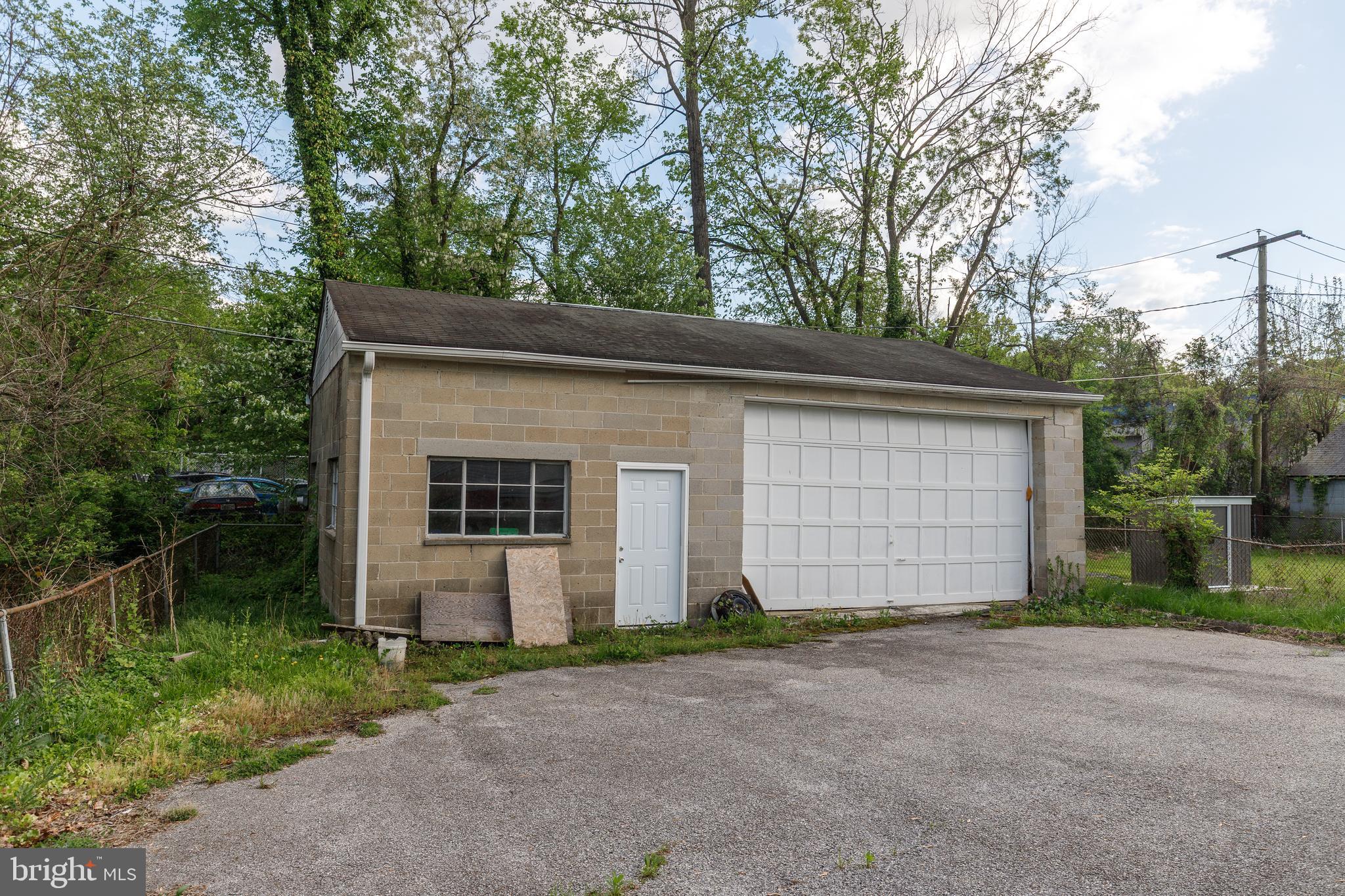 311 Upland Road Baltimore, MD 21208 - Photo 4 of 5 Gallery Image 4