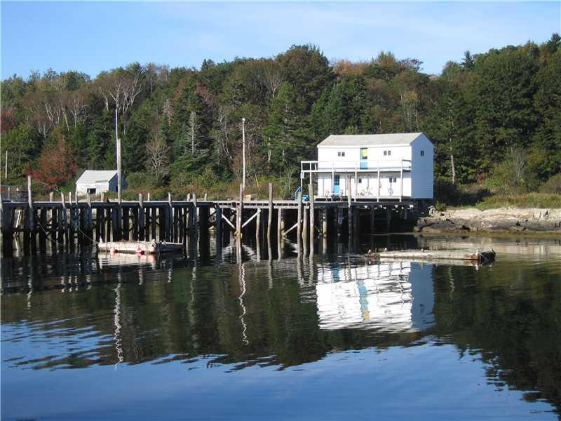 39 Leeman Road Orrs Island, ME 04066 - Photo 1 of 5 Exterior Front.