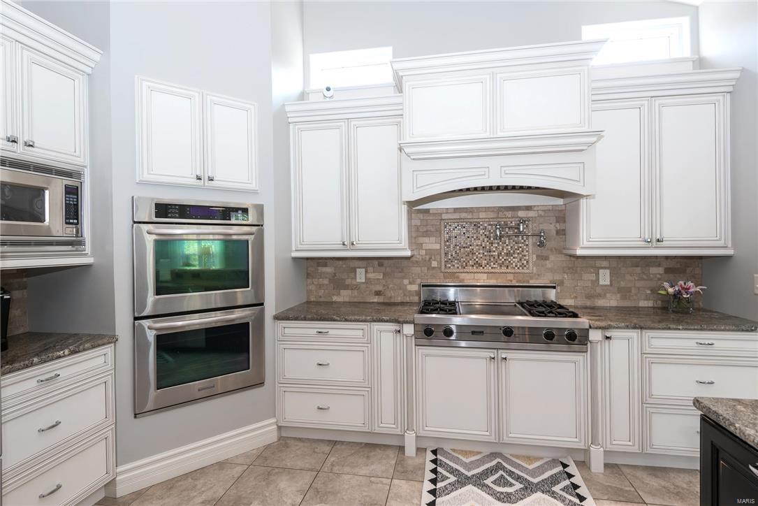 10516 Sapphire Ridge Court St. Louis, MO 63128 - Photo 5 of 45