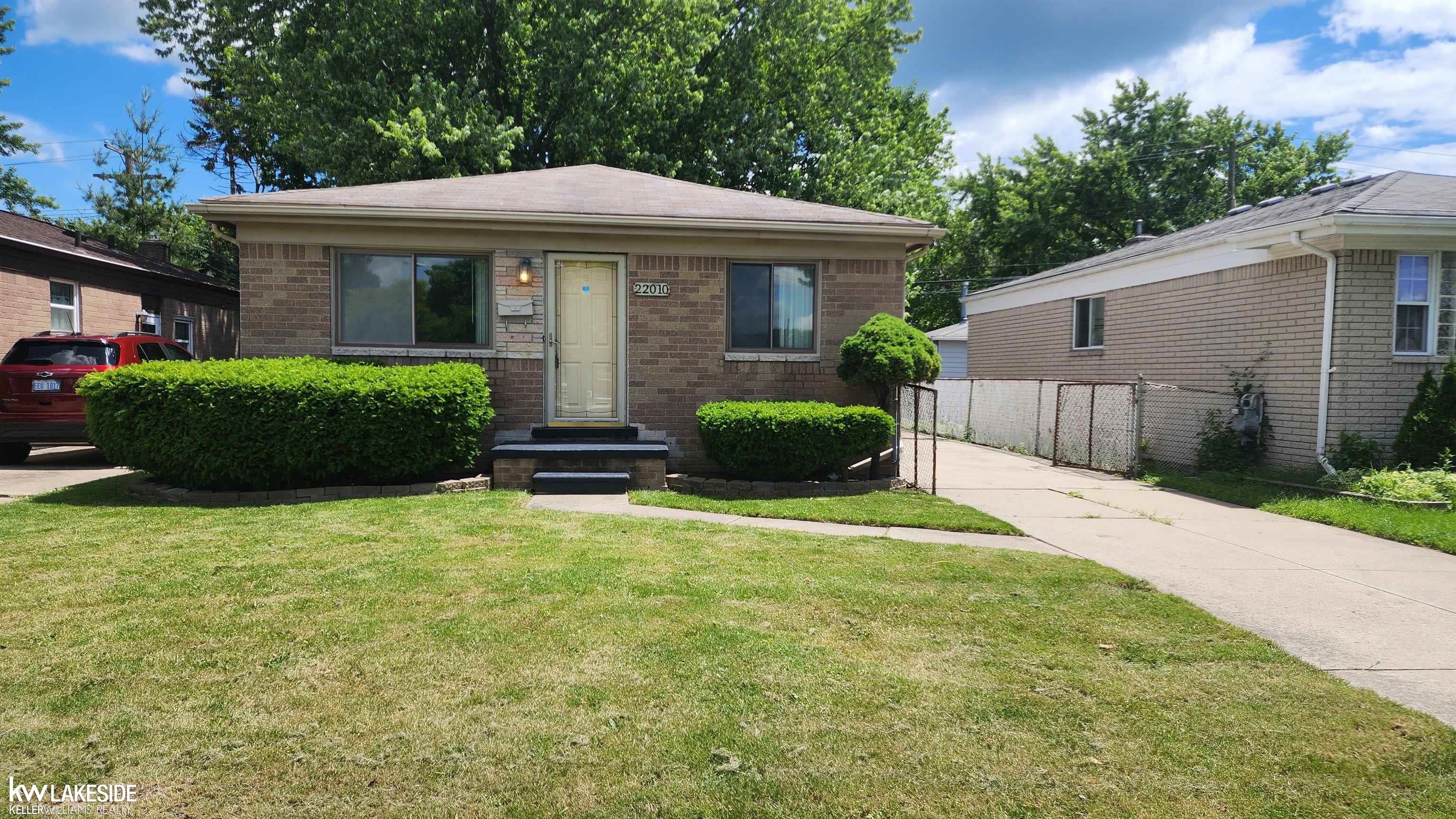 22010 Kelly Road Eastpointe, MI 48021 - Photo 1 of 35