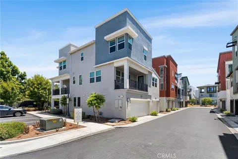 $1,135,000 | 110 Fable, Irvine, CA 92618