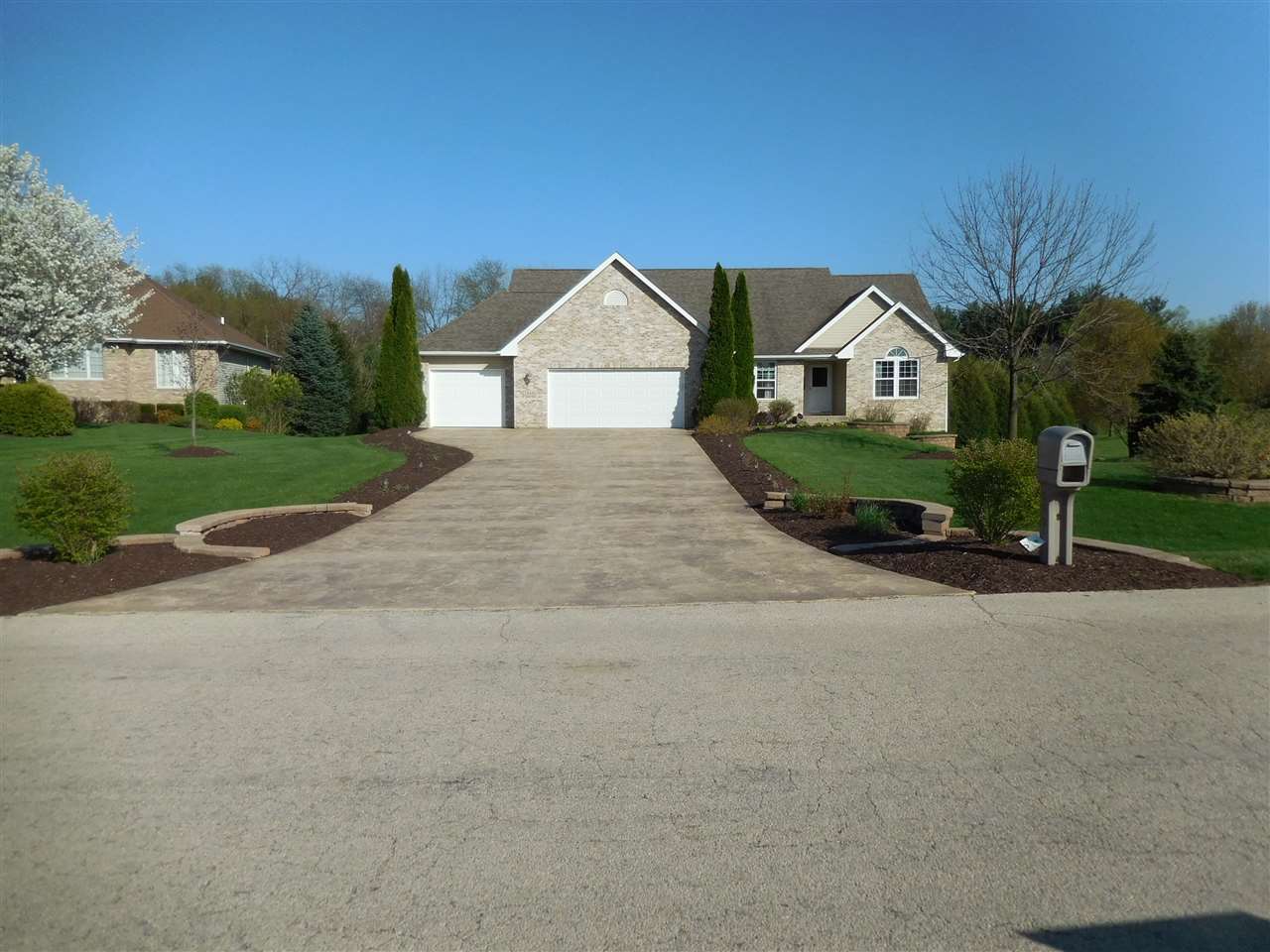 3521 Prairie Road Belvidere, IL 61008 - Photo 2 of 24 Gallery Image 2