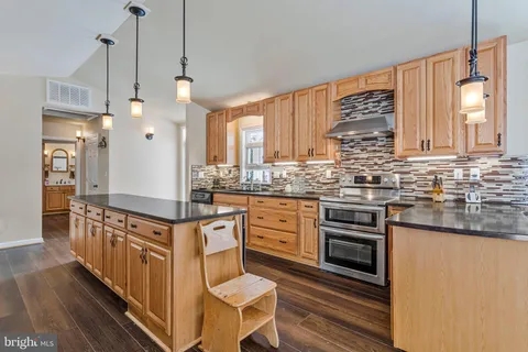 $2,200,000 | 852 Bay Front Avenue, North Beach, MD 20714