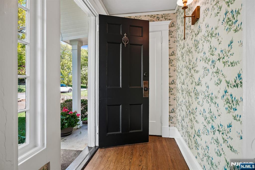173 Highland Avenue Ridgewood, NJ 07450 - Photo 3 of 43