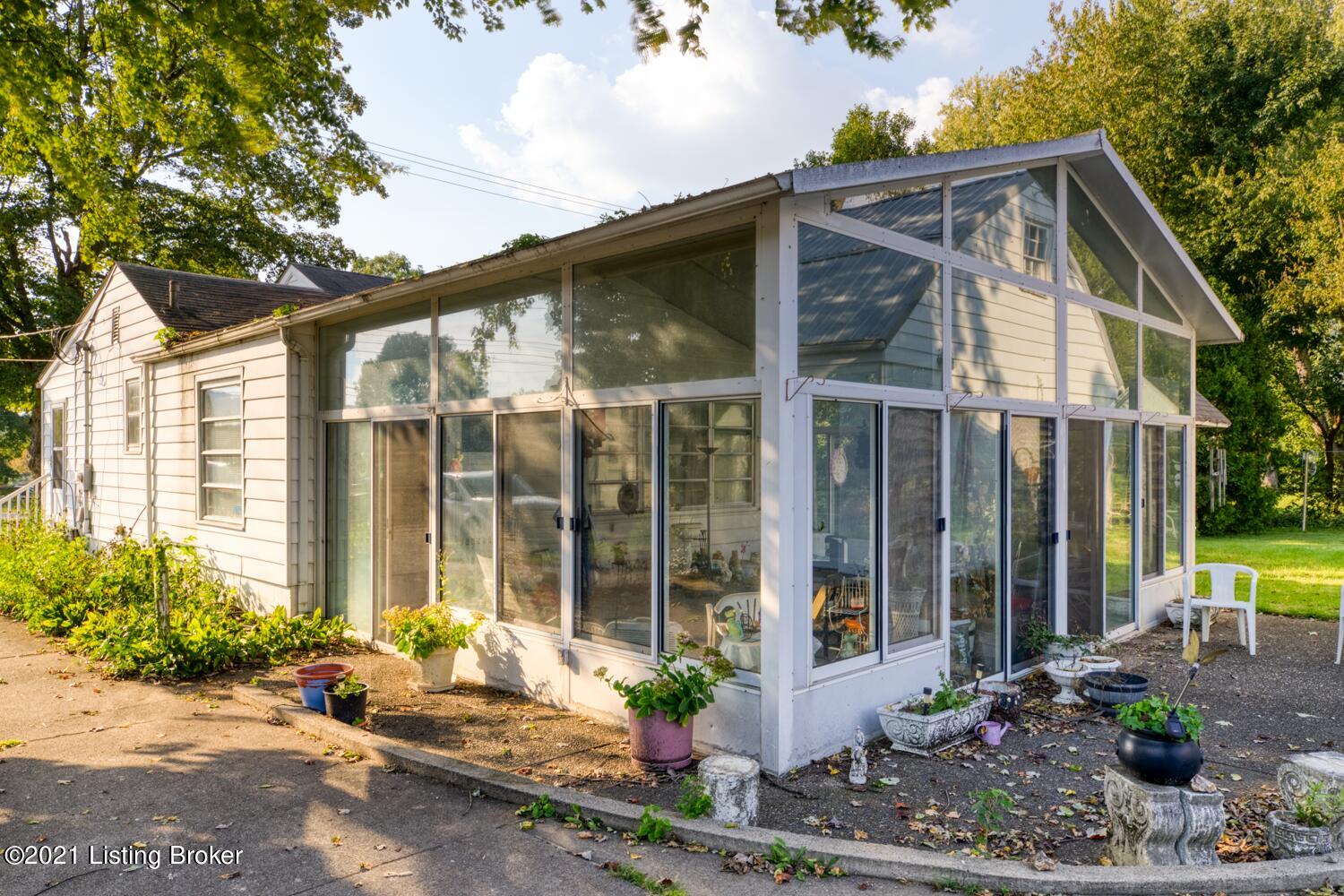 9005 Blue Lick Road Louisville, KY 40219 - Photo 21 of 29 GSP-9005_Blue_Lick_Rd-23