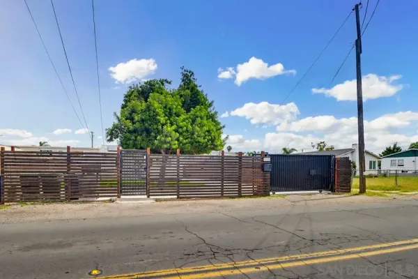 $3,150 | 3281 New Jersey Avenue, Lemon Grove, CA 91945