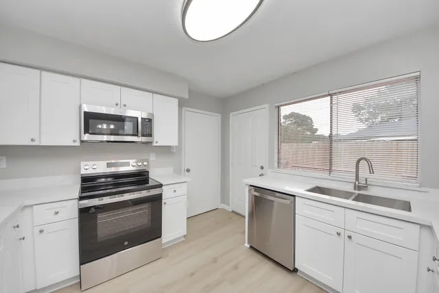 $1,800 | 3030 Ciderwood Drive, Spring, TX 77373