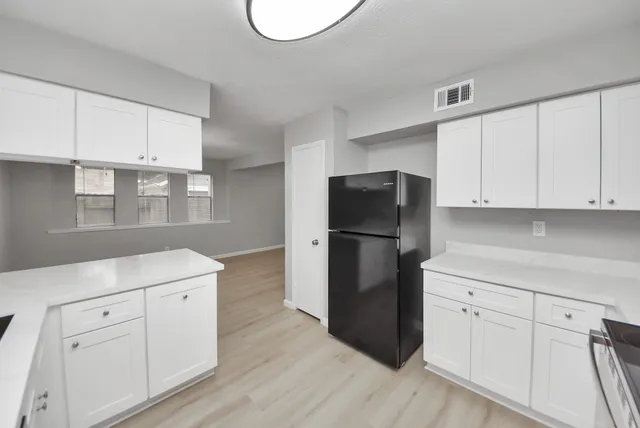 $1,800 | 3030 Ciderwood Drive, Spring, TX 77373