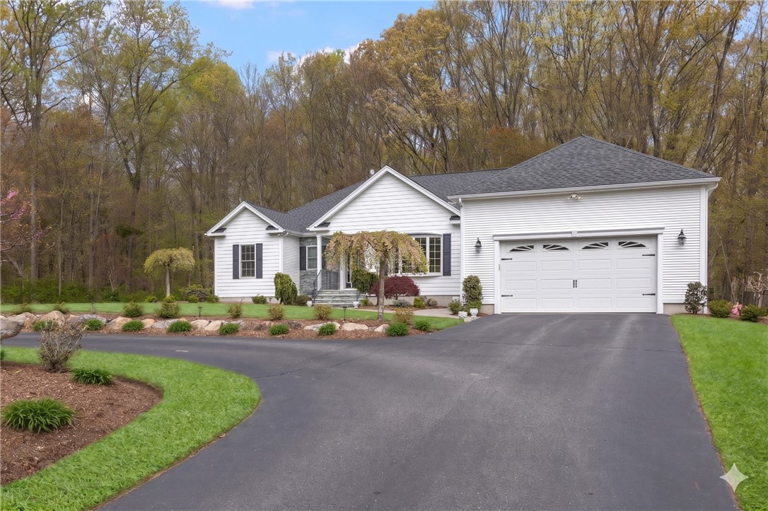 136 Rome Court Cranston, RI 02921 - Photo 28 of 35