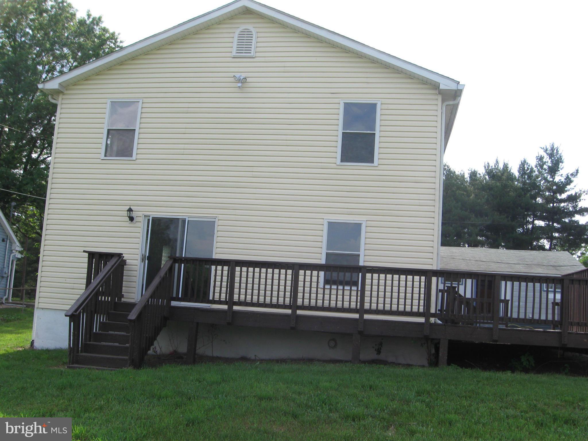 16929 Shinham Road Hagerstown, MD 21740 - Photo 4 of 26 Exterior (Rear)