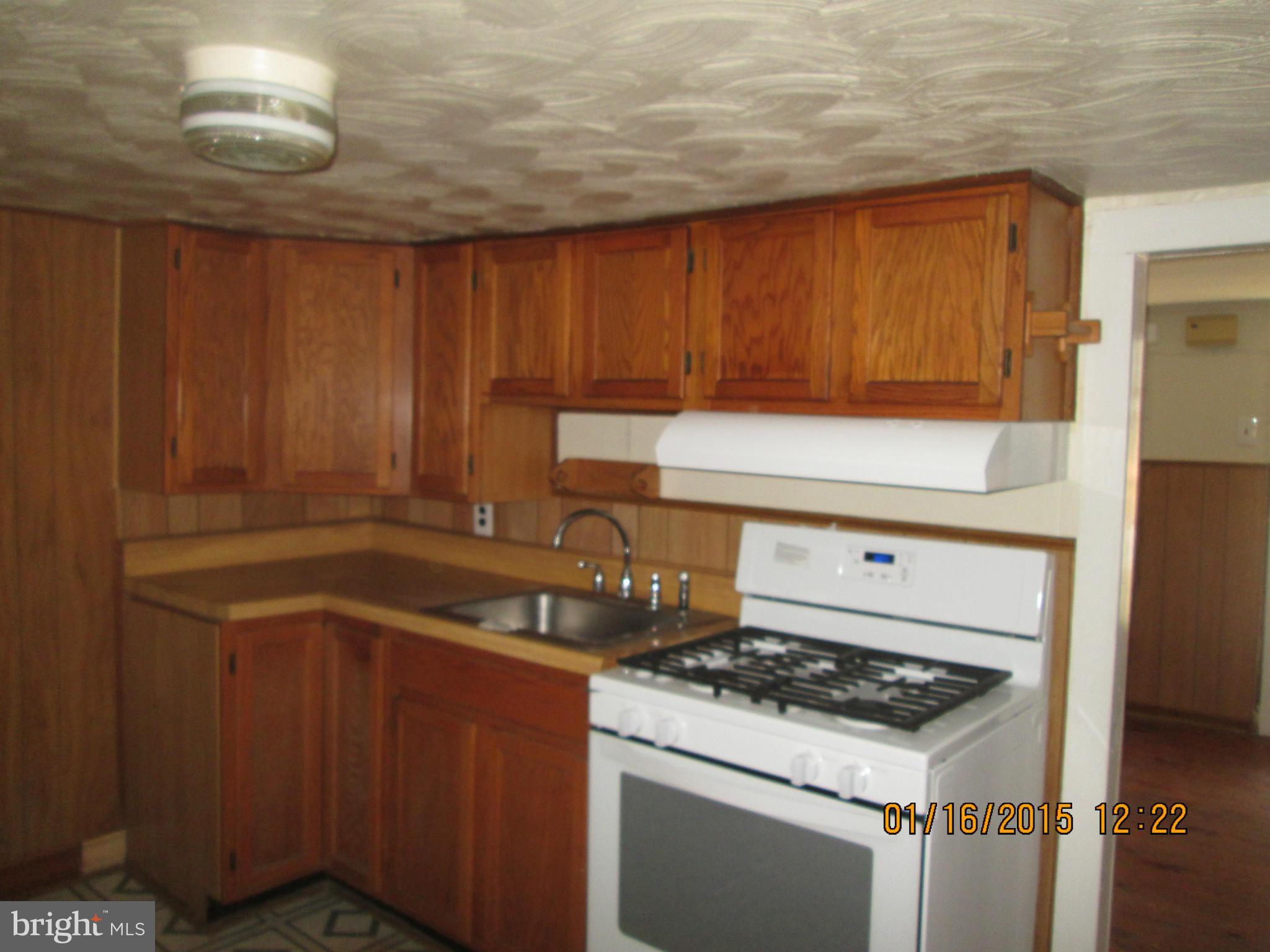 16929 Shinham Road Hagerstown, MD 21740 - Photo 8 of 26 Kitchen