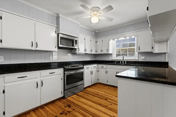 $239,900 | 1005 South Main Street, Mullins, SC 29574