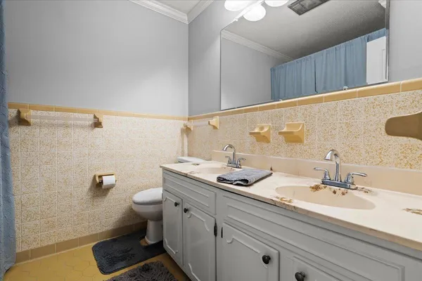 $239,900 | 1005 South Main Street, Mullins, SC 29574