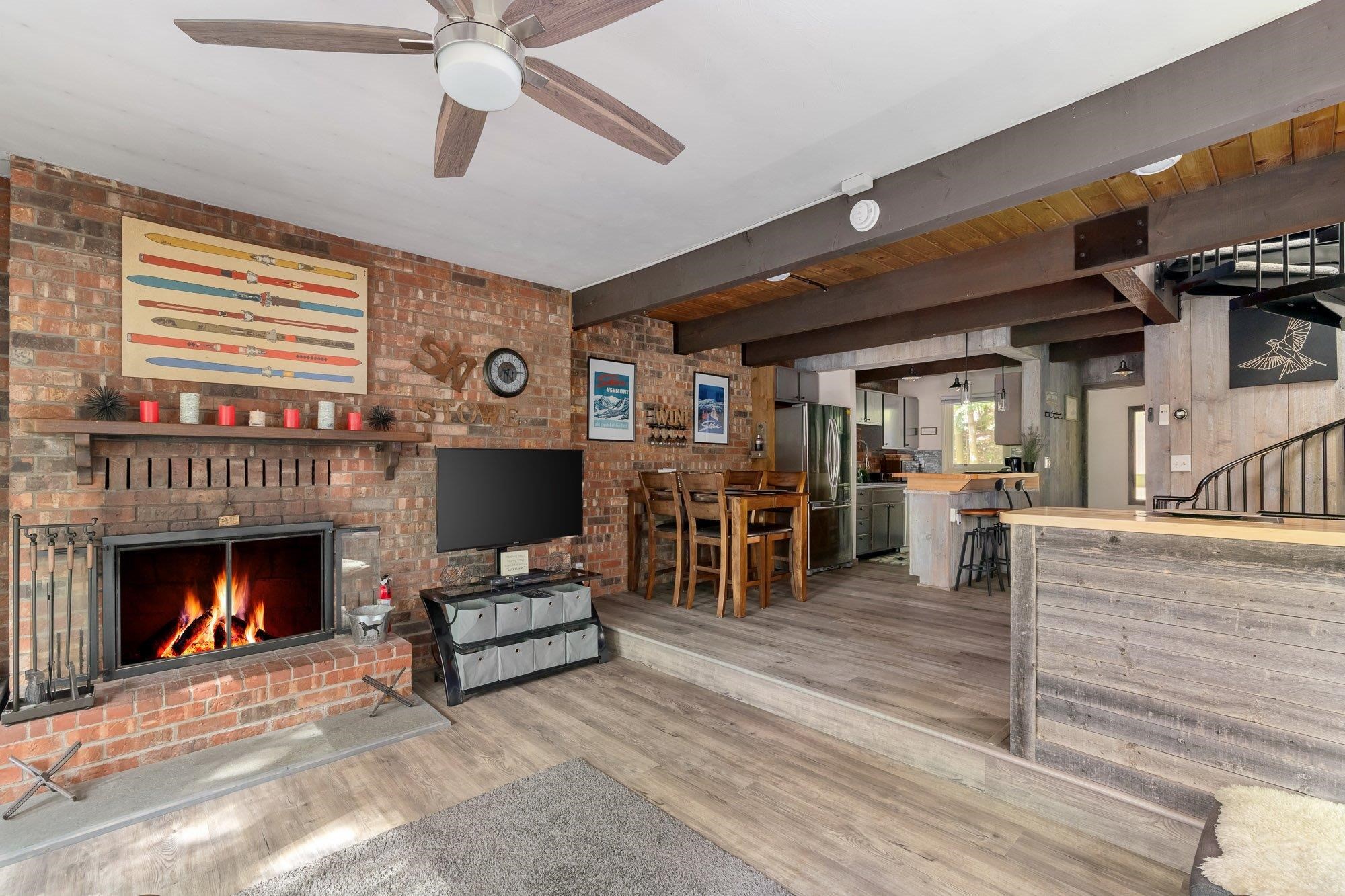 145 Fox Hill Road, Unit 31 Stowe, VT 05672 - Photo 5 of 27 Gallery Image 5
