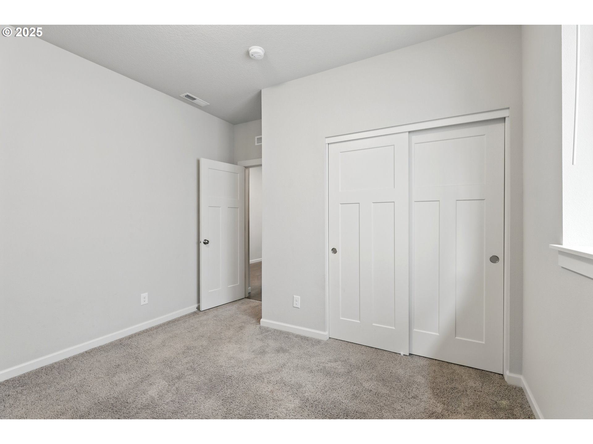 2582 Southwest Thomas Way Gresham, OR 97080 - Photo 25 of 36 a view of an empty room