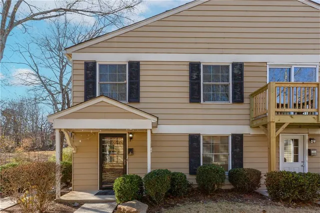 $175,000 | 1358 Surrey Lane Southwest, Marietta, GA 30008