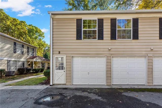 $175,000 | 1358 Surrey Lane Southwest, Marietta, GA 30008