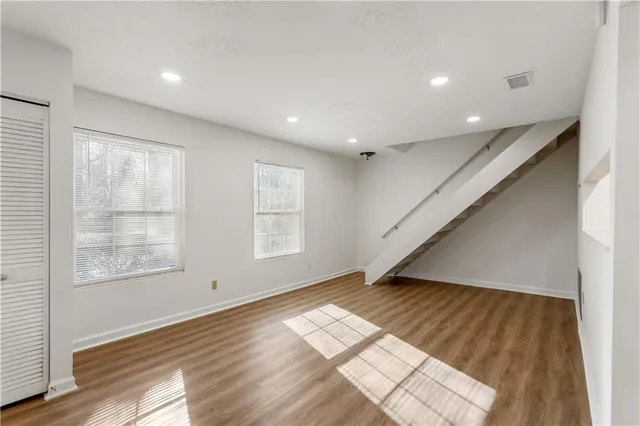 $175,000 | 1358 Surrey Lane Southwest, Marietta, GA 30008