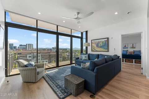 $619,000 | 208 West Portland Street, Unit 662, Phoenix, AZ 85003