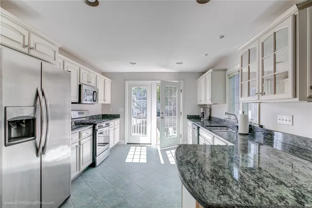 $30,000 | 17 Clinton Street, Newport, RI 02840