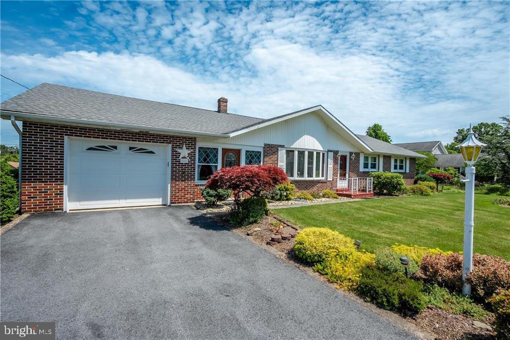 580 Cherry Road Northampton, PA 18067 - Photo 3 of 41 Gallery Image 3