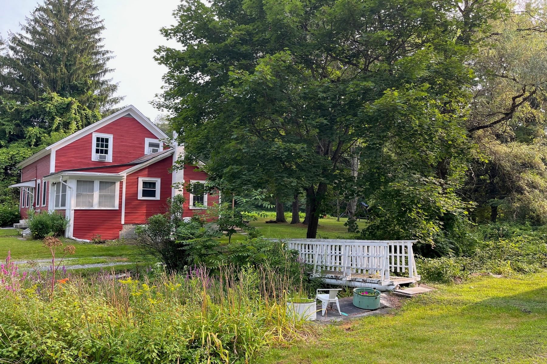 71 Campbell Road Rutland Town, VT 05736 - Photo 3 of 53