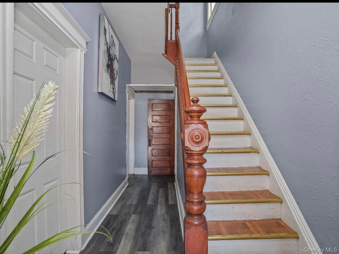 104-55 39th Avenue Queens, NY 11368 - Photo 4 of 14 a view of entryway