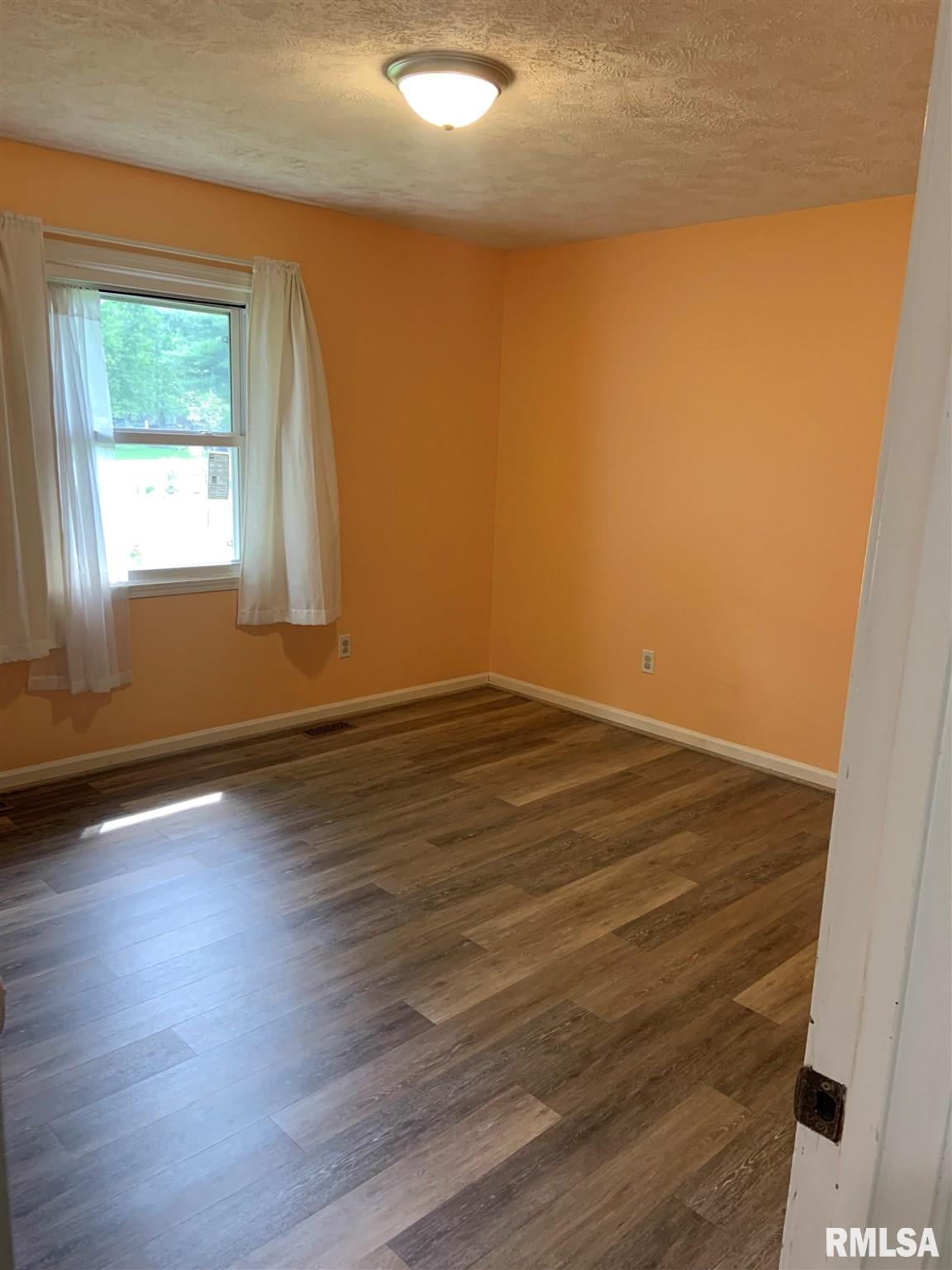 9 Sequoia Court Springfield, IL 62712 - Photo 9 of 12 Gallery Image 9