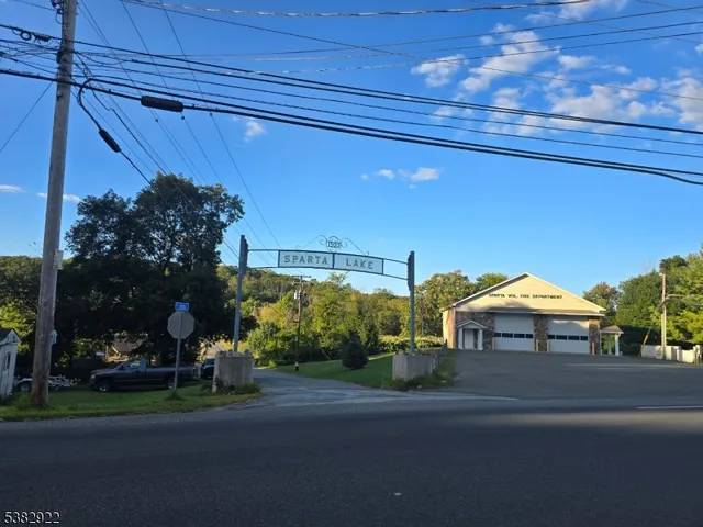 $3,950 | 716 Glen Road, Sparta, NJ 07871