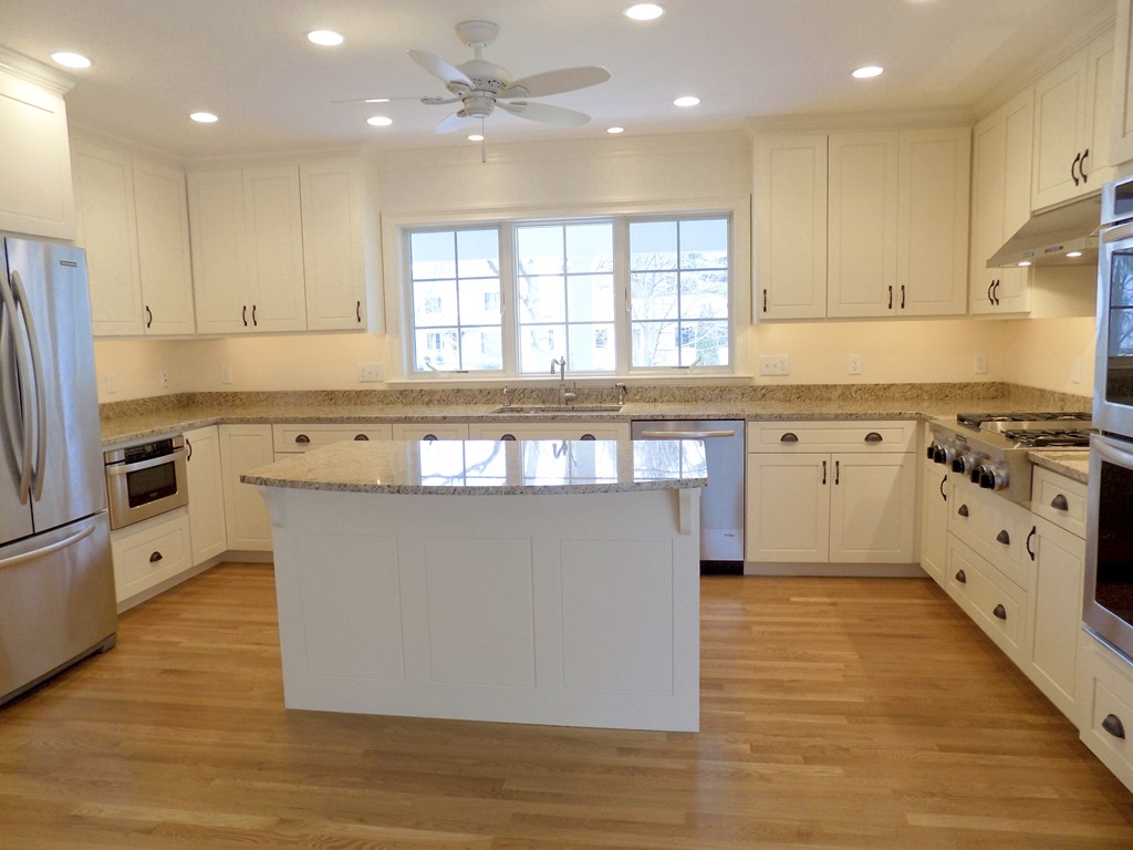 8 Wildwood Road Danvers, MA 01923 - Photo 4 of 30 Gallery Image 4