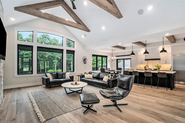 $1,150,000 | 4564 34th Street, Zeeland, MI 49464