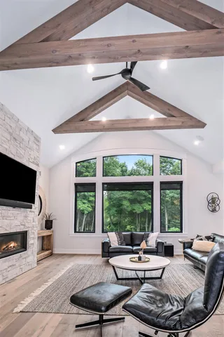 $1,150,000 | 4564 34th Street, Zeeland, MI 49464