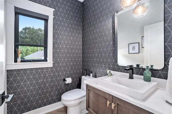 $1,150,000 | 4564 34th Street, Zeeland, MI 49464