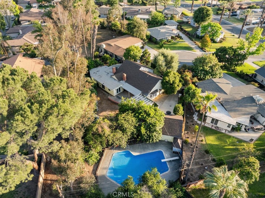 2807 Wyoming Way Riverside, CA 92506 - Photo 36 of 40 an aerial view of residential houses with outdoor space