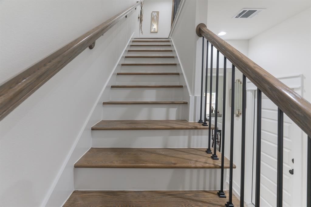 890 Lucky Street, Unit A Houston, TX 77088 - Photo 24 of 48 a view of entryway