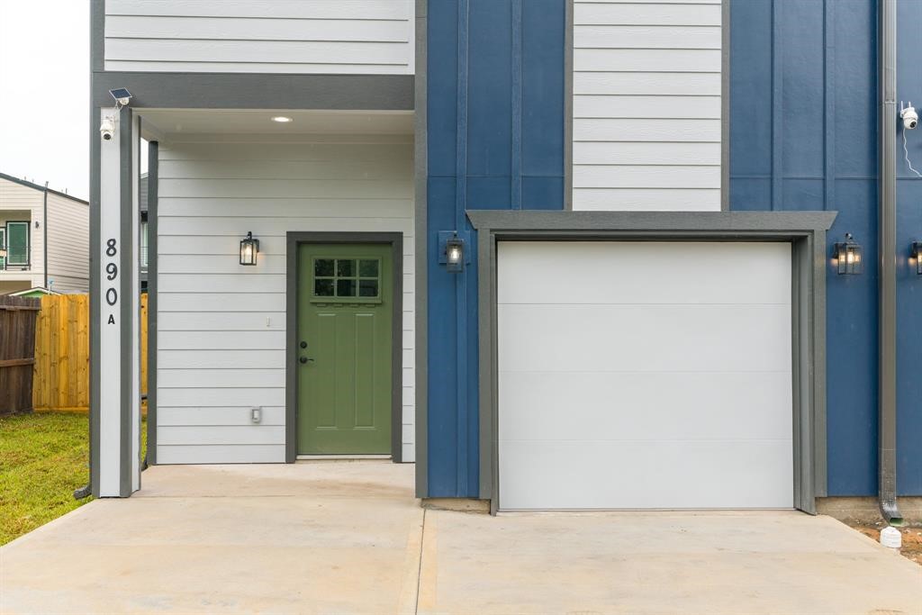 890 Lucky Street, Unit A Houston, TX 77088 - Photo 3 of 48 a view of front door and porch