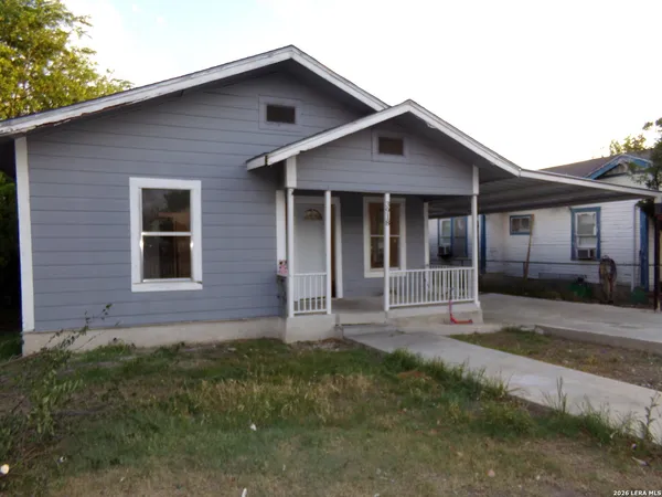 $1,300 | 3918 West Martin Street, San Antonio, TX 78207