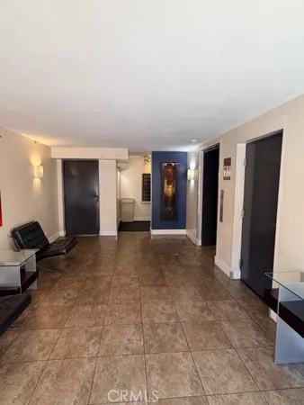$2,800 | 5545 Canoga Avenue, Unit 116, Woodland Hills, CA 91367