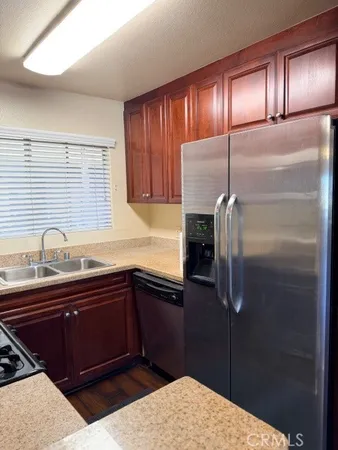 $2,800 | 5545 Canoga Avenue, Unit 116, Woodland Hills, CA 91367