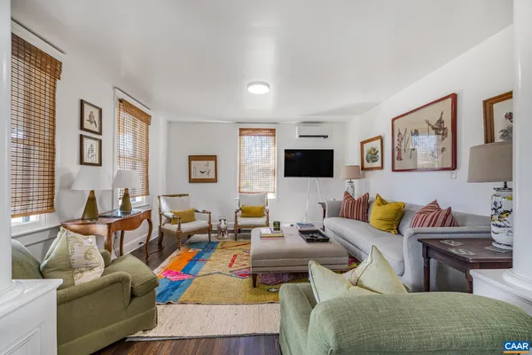 a view of entryway with livingroom and hallway