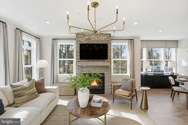 $849,990 | 407 Pennybrook Court, Unit 4, Flourtown, PA 19031