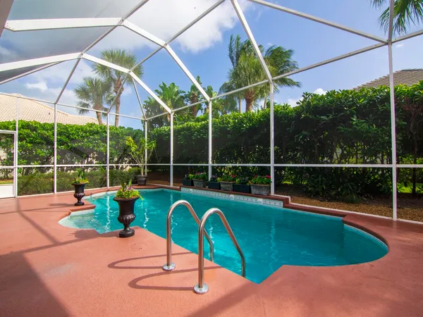 $5,500 | 1000 Windermere Way, Vero Beach, FL 32963