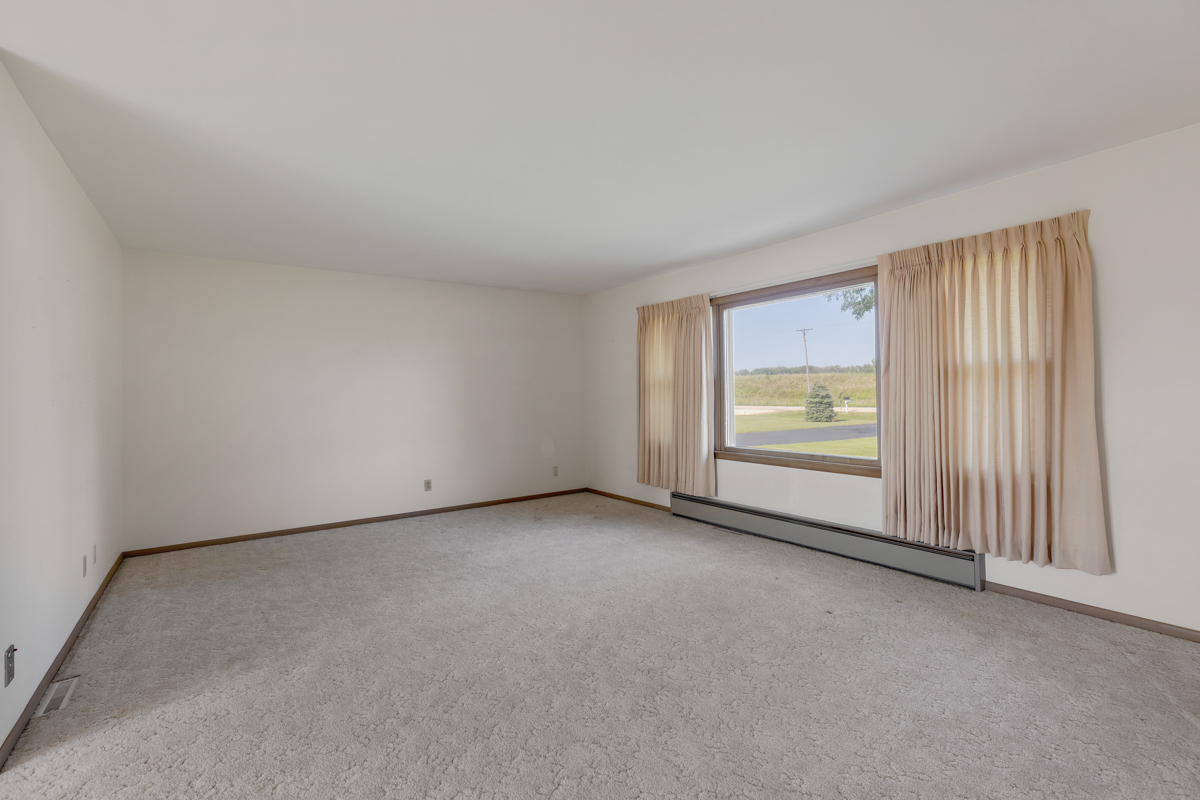 11317 Getty Road Marengo, IL 60152 - Photo 12 of 23 Gallery Image 12