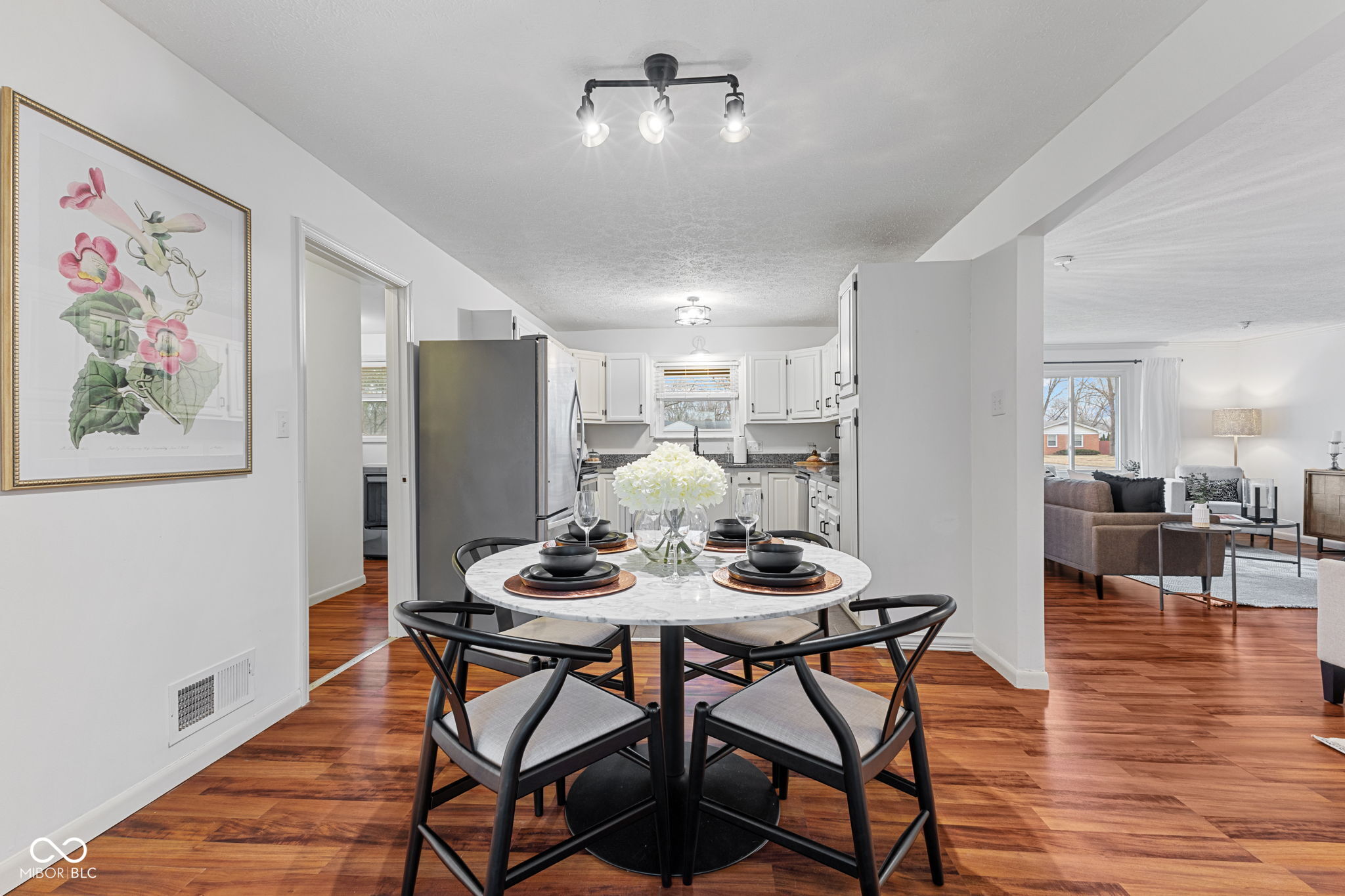 1403 Shawnee Road Indianapolis, IN 46260 - Photo 14 of 33