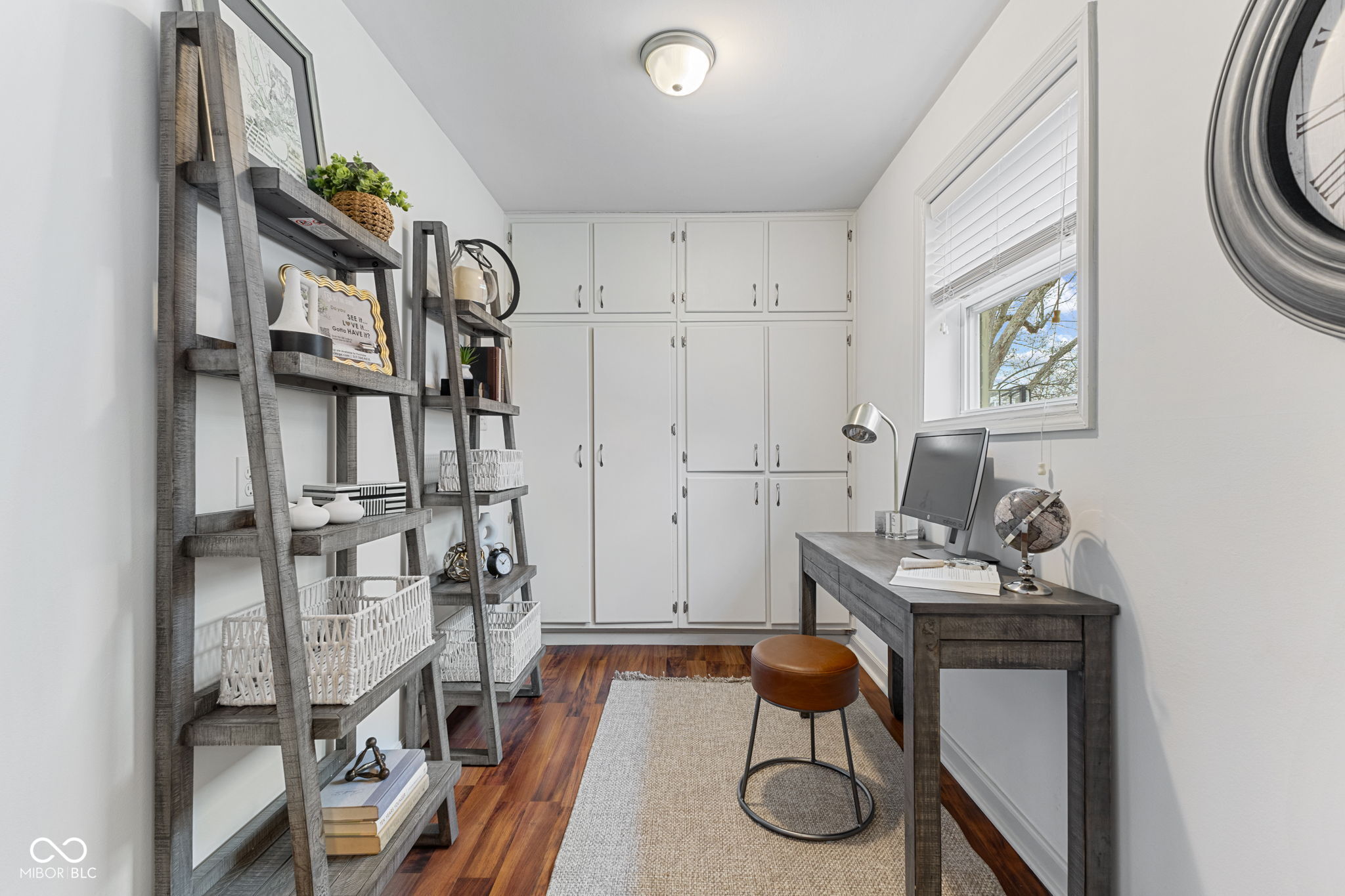 1403 Shawnee Road Indianapolis, IN 46260 - Photo 16 of 33